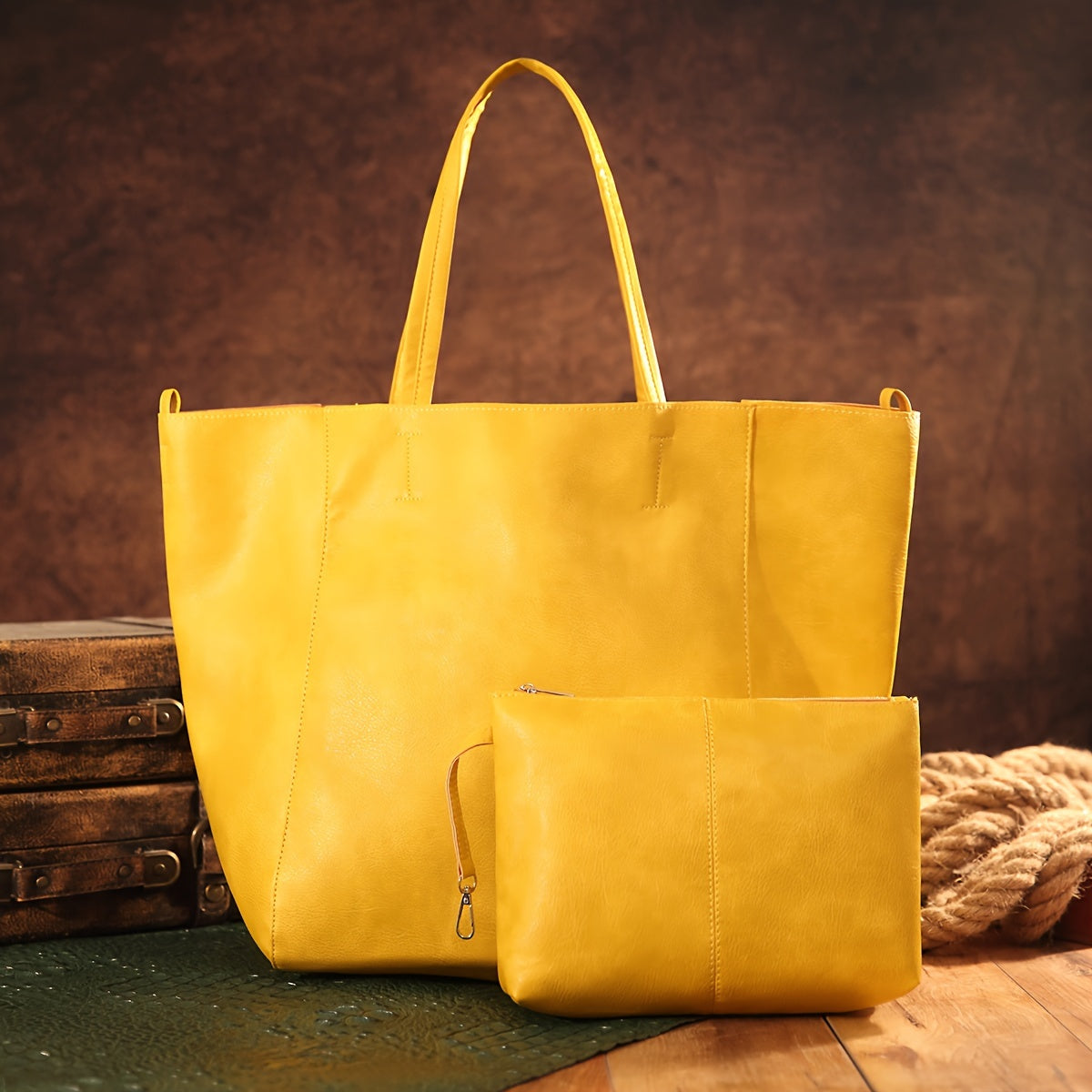 Elegance Soft Tote – Practical and Trendy