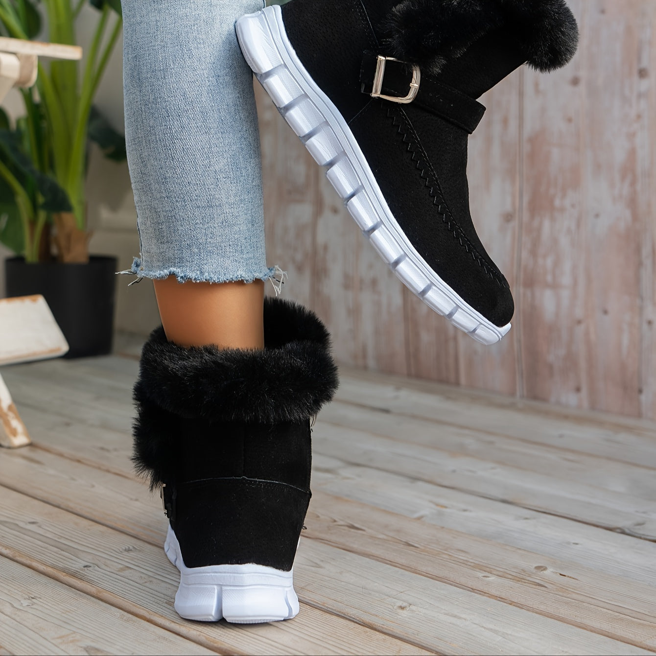 Warm Velvet Snow Boots for Women - Comfortable and Stylish