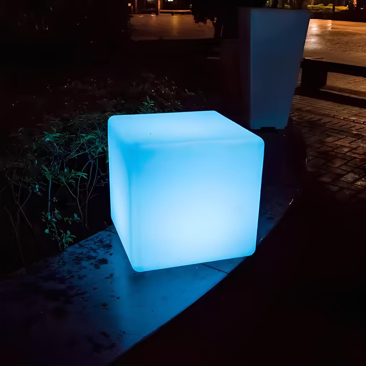 Cube Garden Lamp - LED Outdoor Lighting