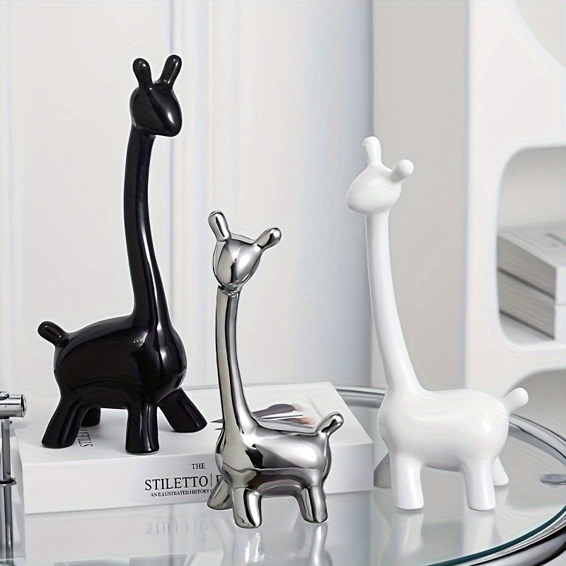 Giraffe Figurine Set - For a Cheerful and Elegant Interior Look