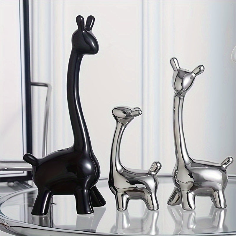 Giraffe Figurine Set - For a Cheerful and Elegant Interior Look