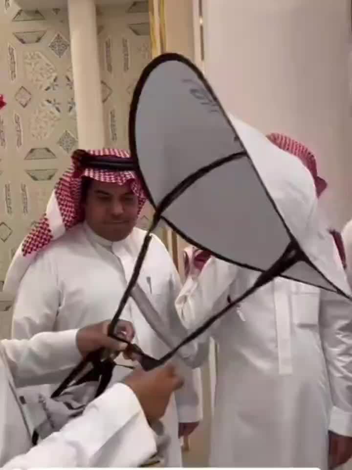 Ergonomic Portable Prayer Mat – UV Protection with Adjustable Straps