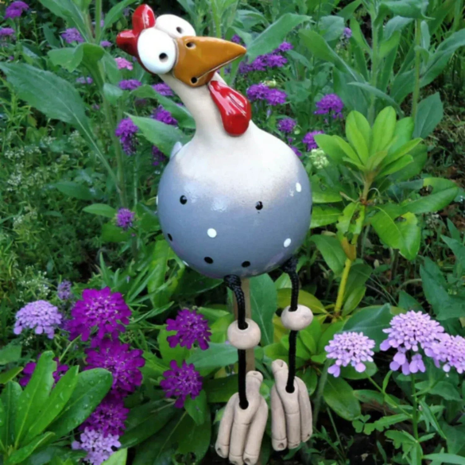 Playful Garden Chickens Decoration - Cheerful Outdoor Accessories
