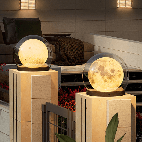 Modern Outdoor Lamp - Moon Shaped Design