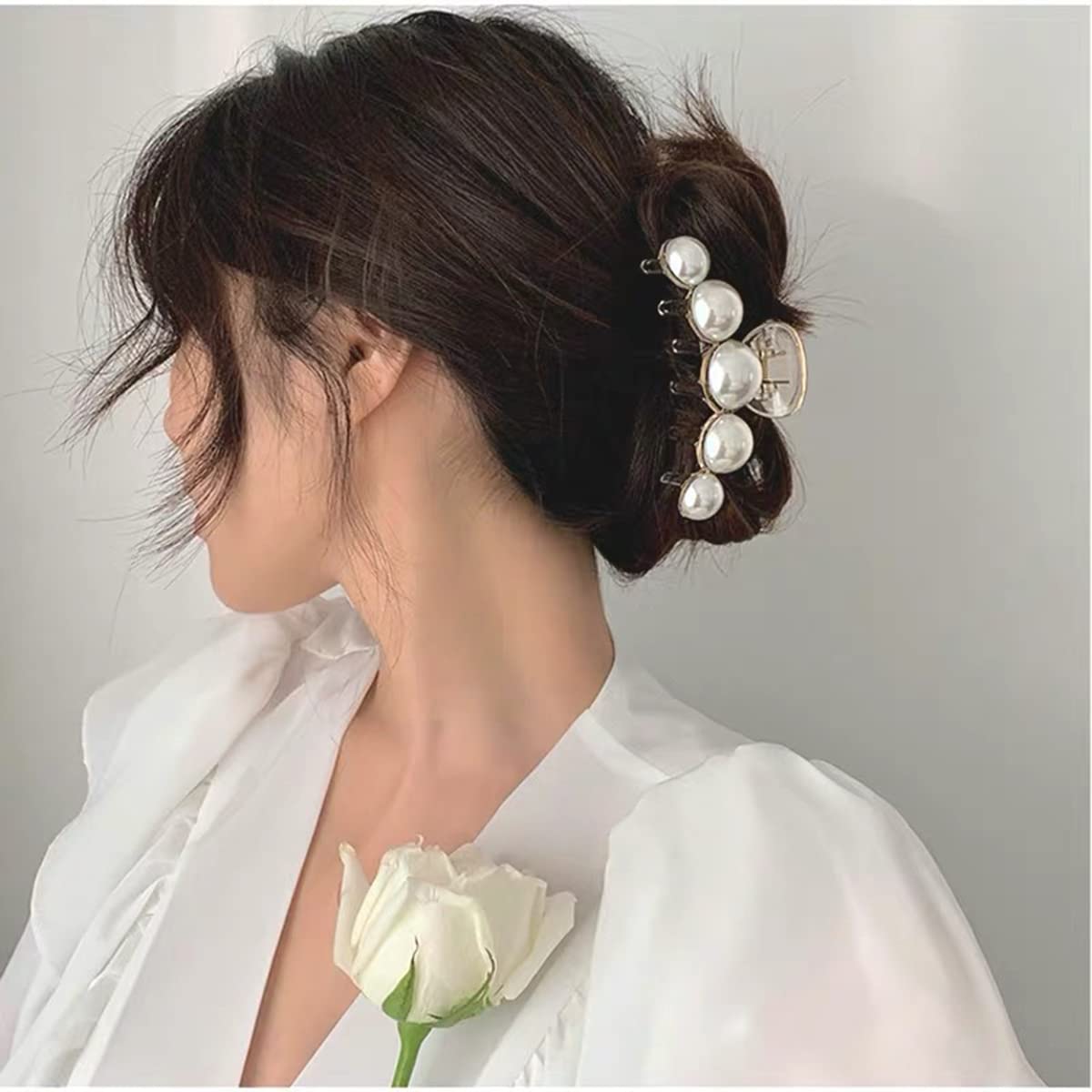 Stylish Pearl Hair Clips - Pack of 4