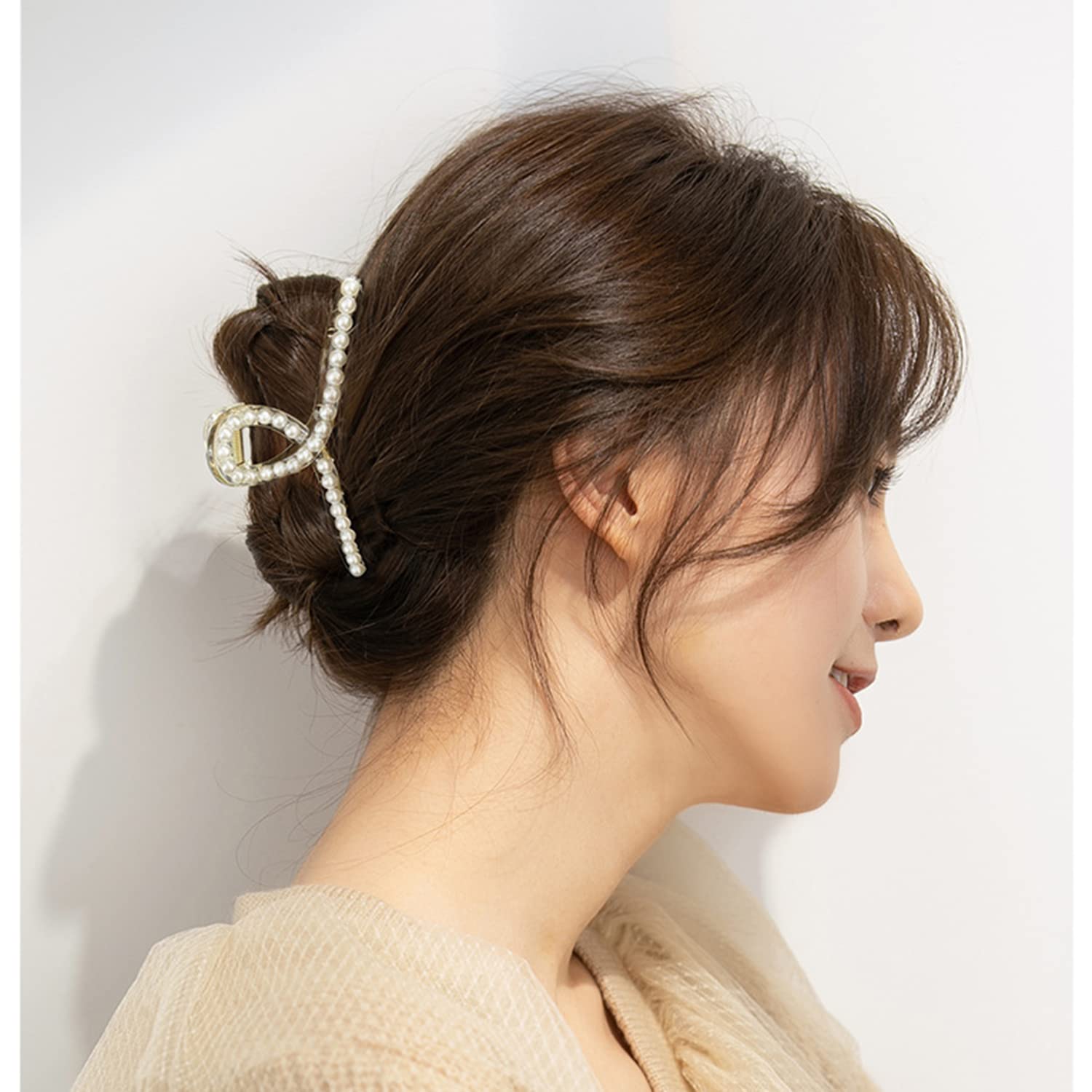 Stylish Pearl Hair Clips - Pack of 4