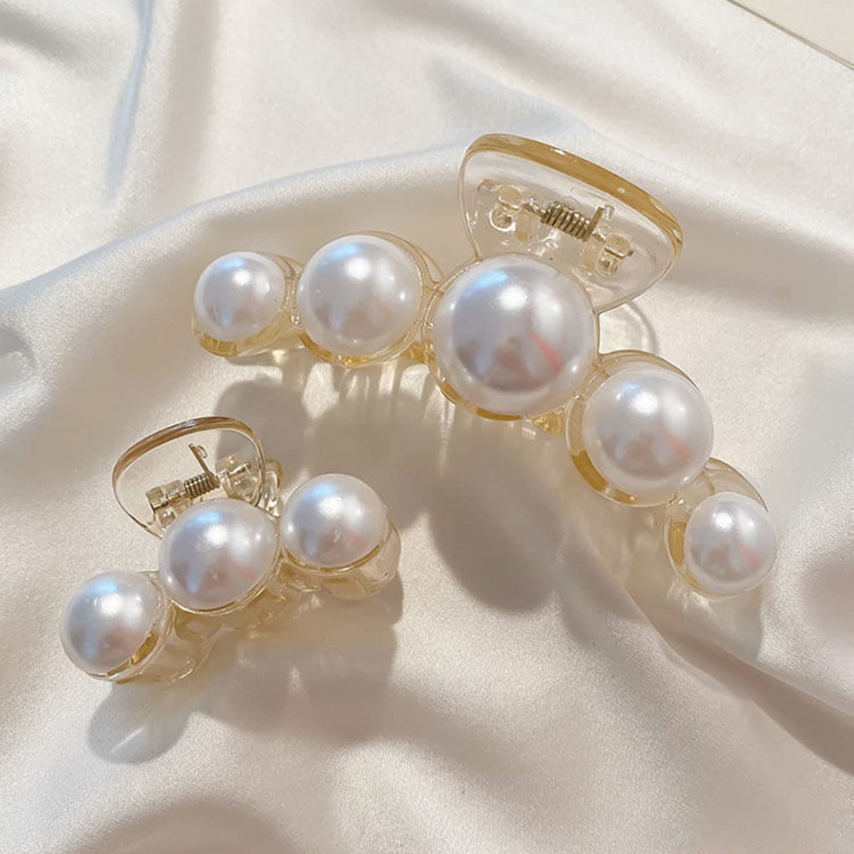 Stylish Pearl Hair Clips - Pack of 4