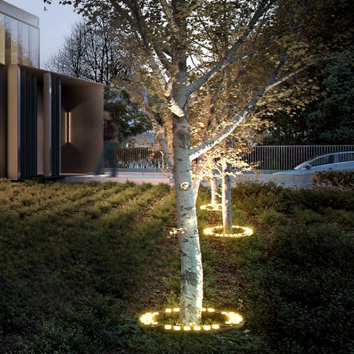 Outdoor Lamp for Tree