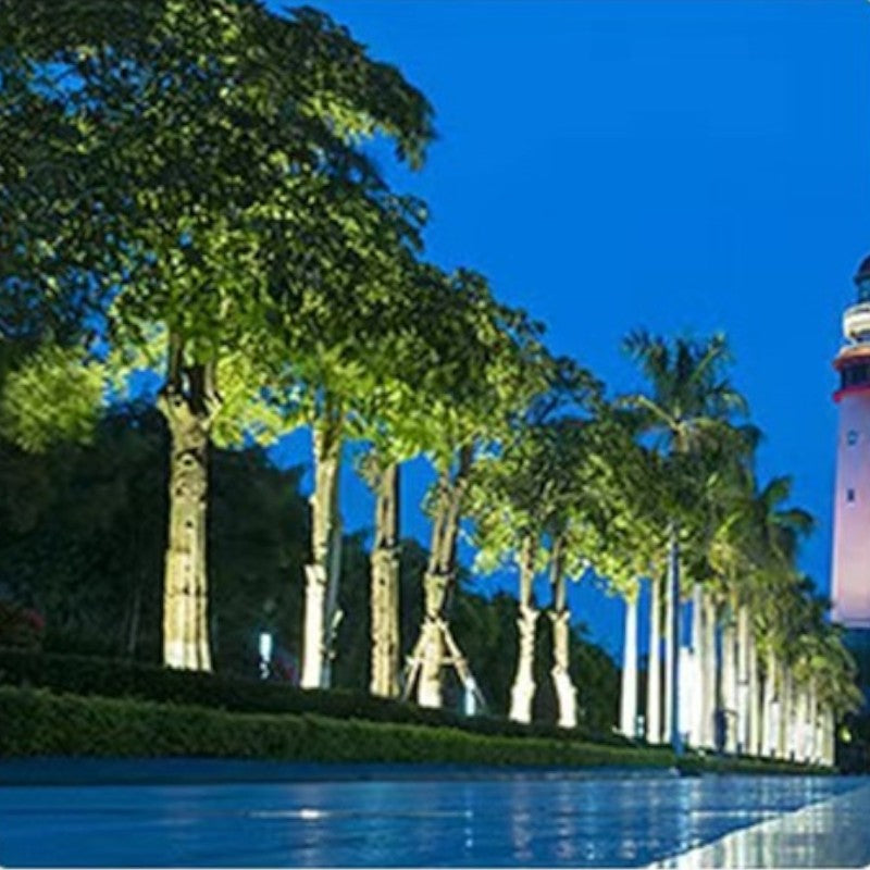 Outdoor Lamp for Tree