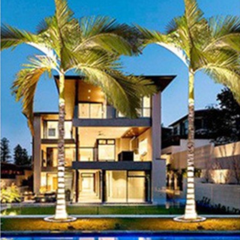 Outdoor Lamp for Tree