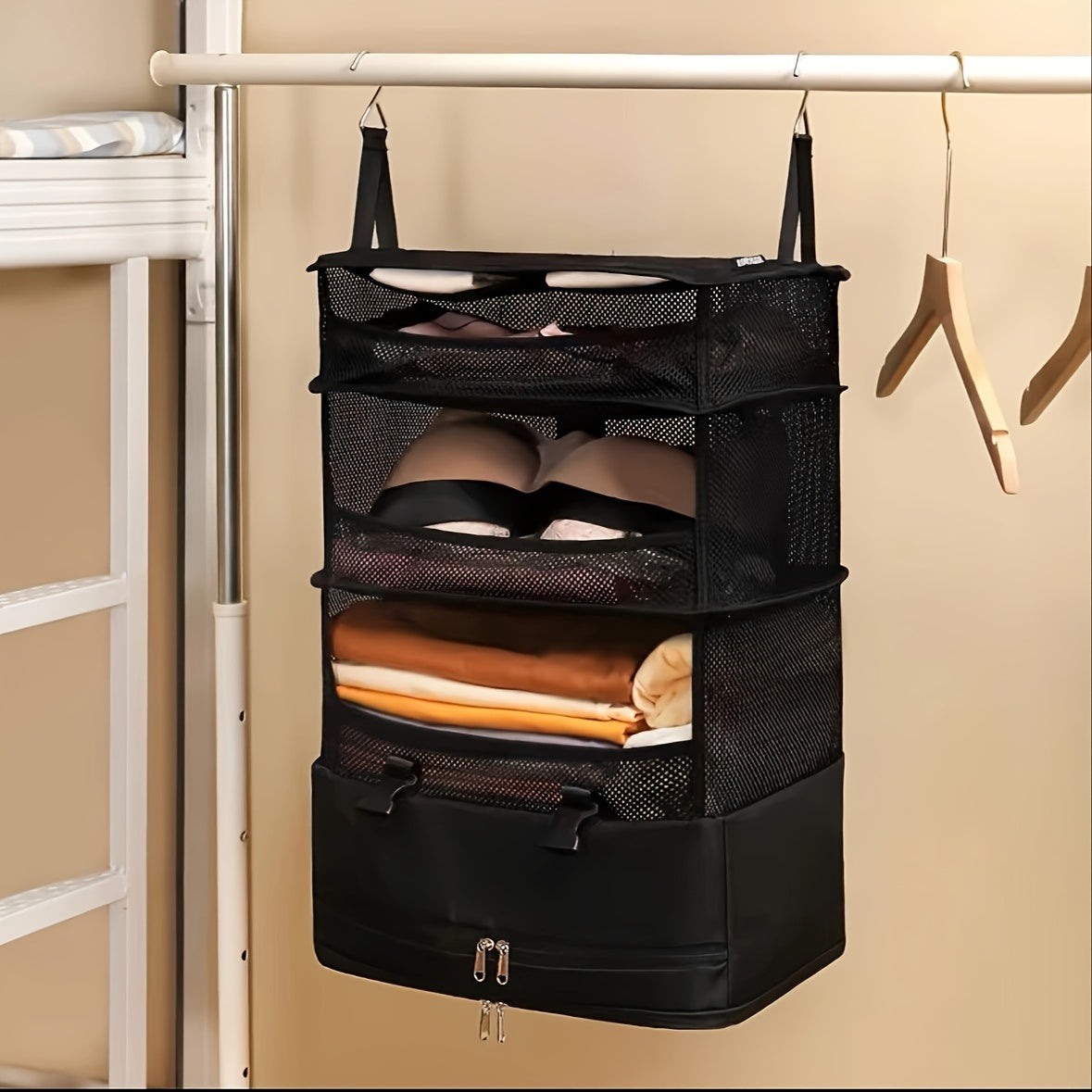 TravelMate Hanging Storage Bag – Compact and Practical