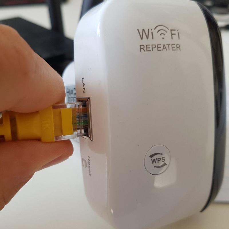 Wireless WiFi Signal Booster