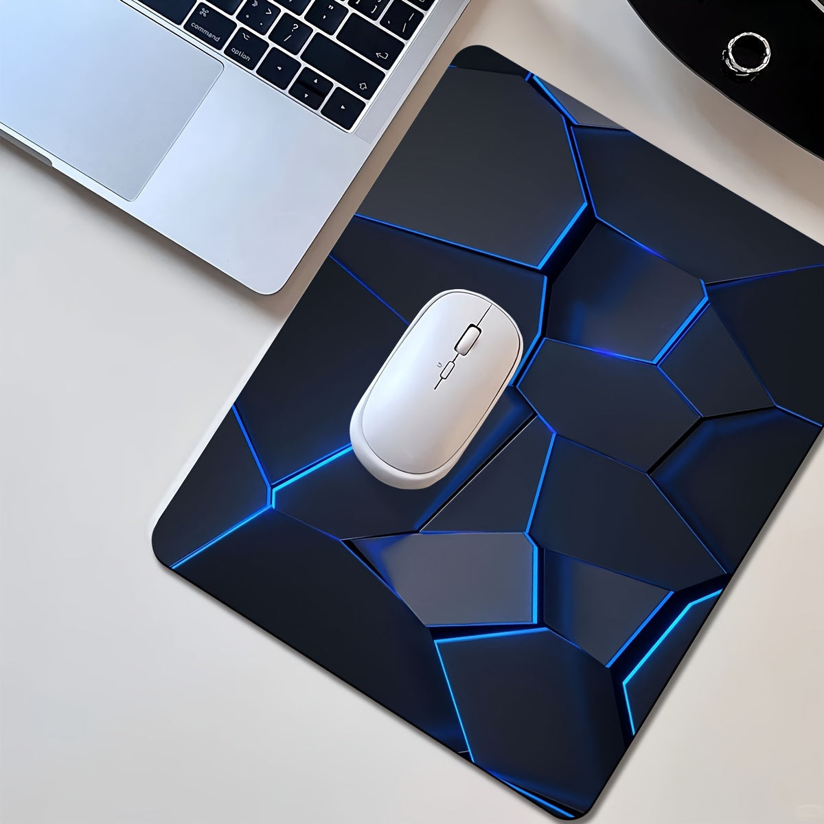 Geometric Gamer Mat - Stylish, Durable and Non-Slip for a Perfect Gaming Experience