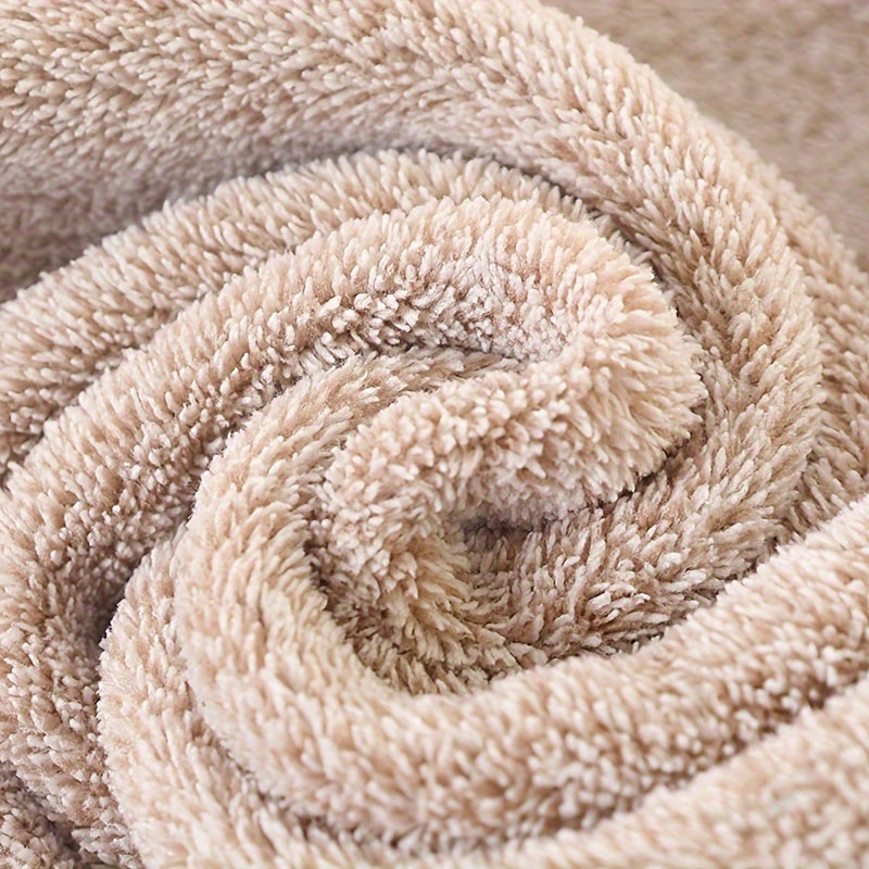 Soft Coral Velvet Towel Set – Absorbent and Quick-Drying