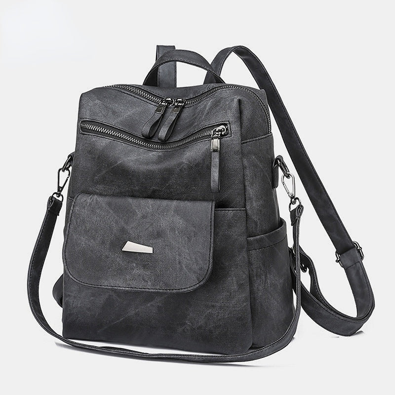Modern Minimalist Backpack – For the Style-Conscious Explorer