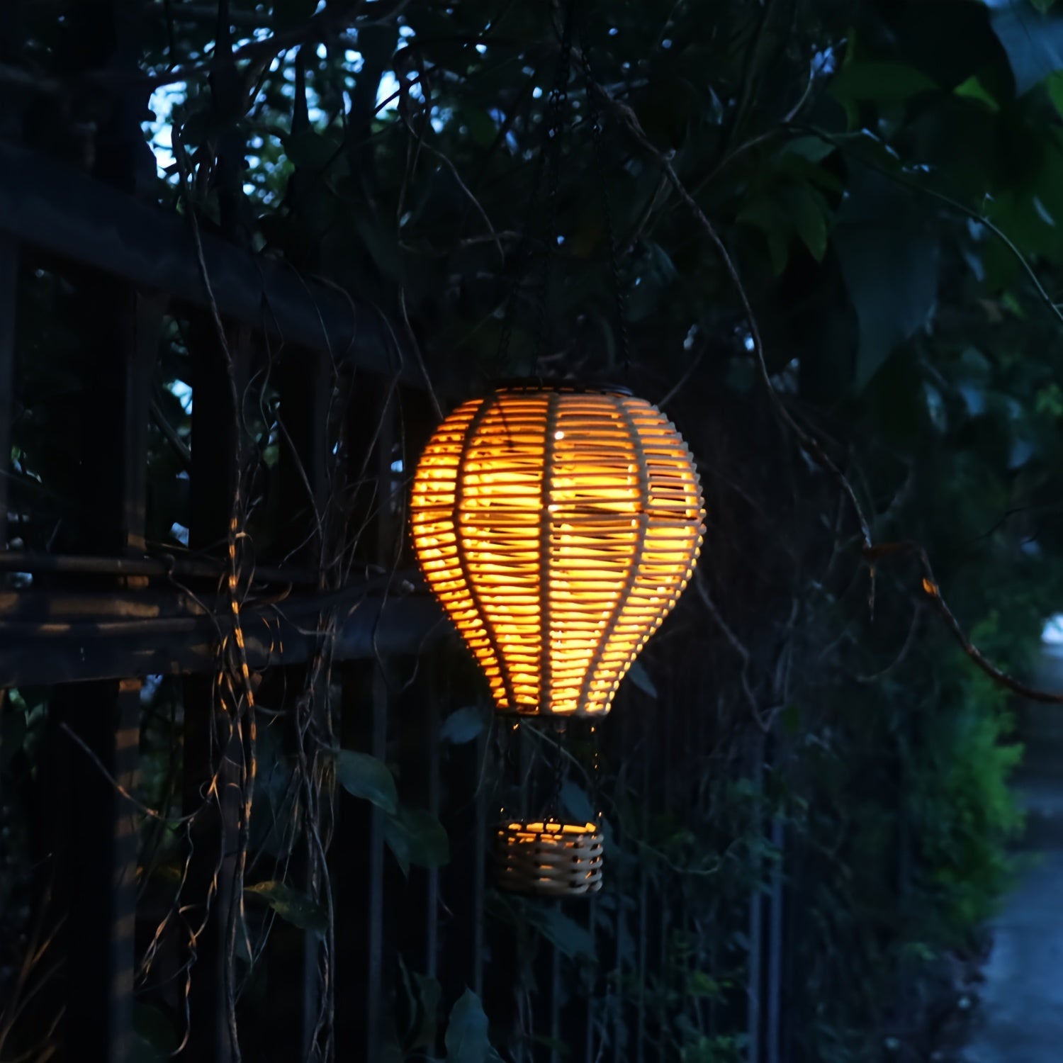 Hot Air Balloon Garden Light - For Magical Evenings in Your Garden