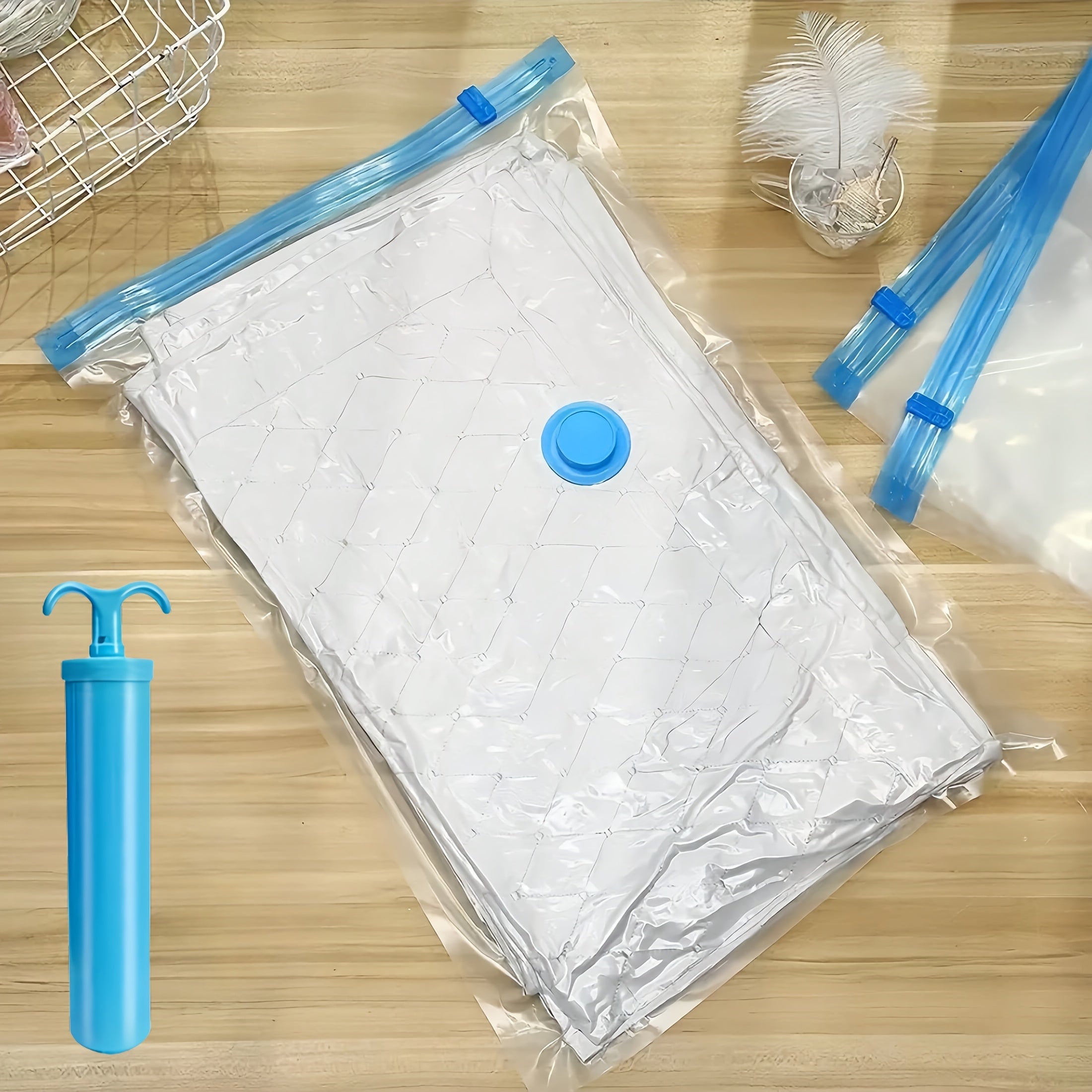 Set of Extra Large Vacuum Storage Bags – Reusable, Waterproof and Space-Saving