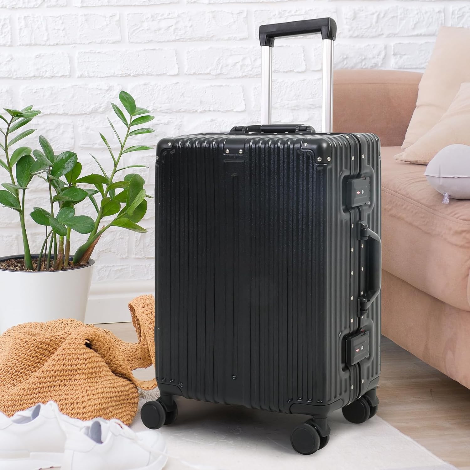 Aluminium Frame Hand Luggage with TSA Lock and Quiet Wheels