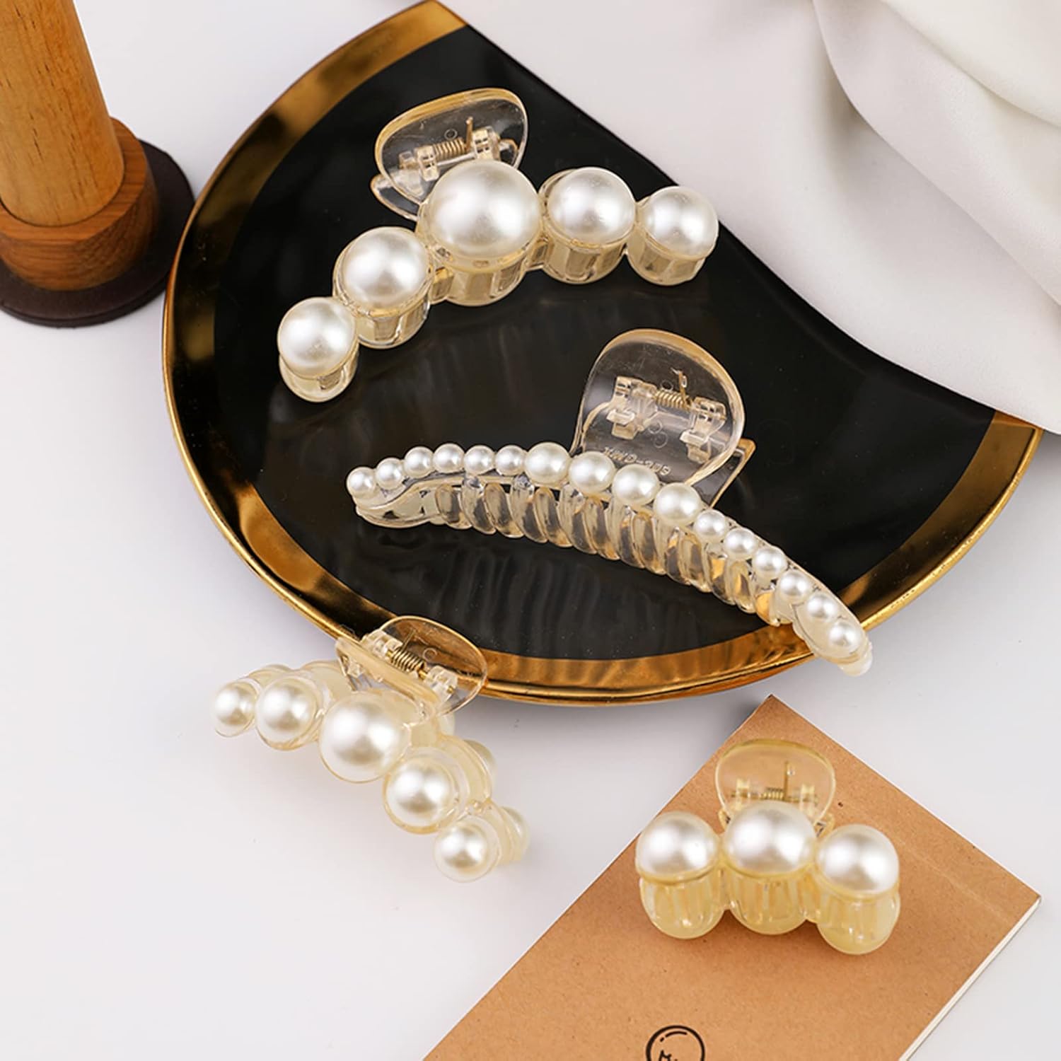 Stylish Pearl Hair Clips - Pack of 4