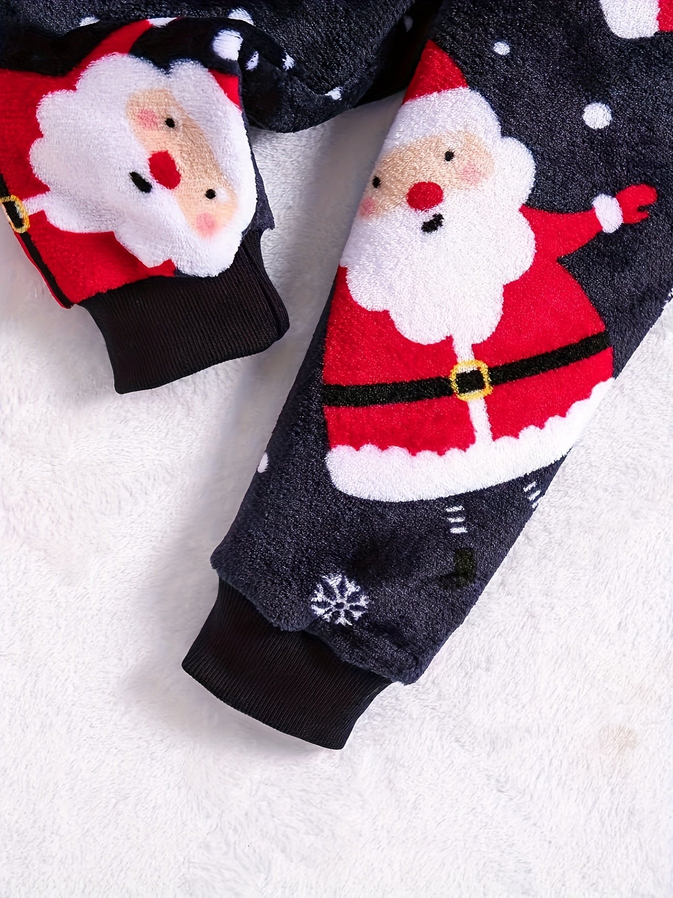 Cute Christmas Flannel Set - For a Festive Look for Your Child