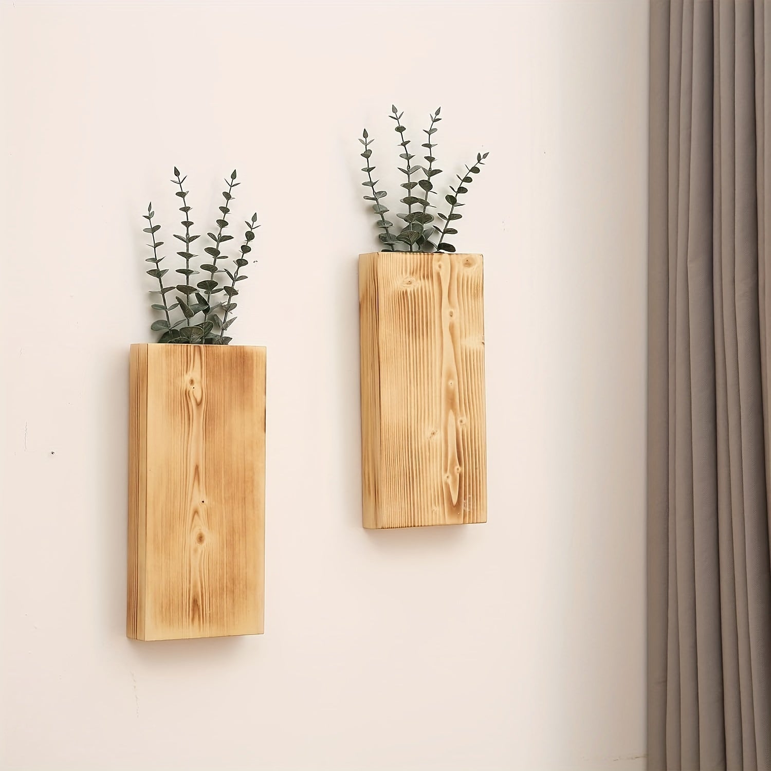 Rustic Wooden Wall Vase - Natural Atmosphere for Any Interior