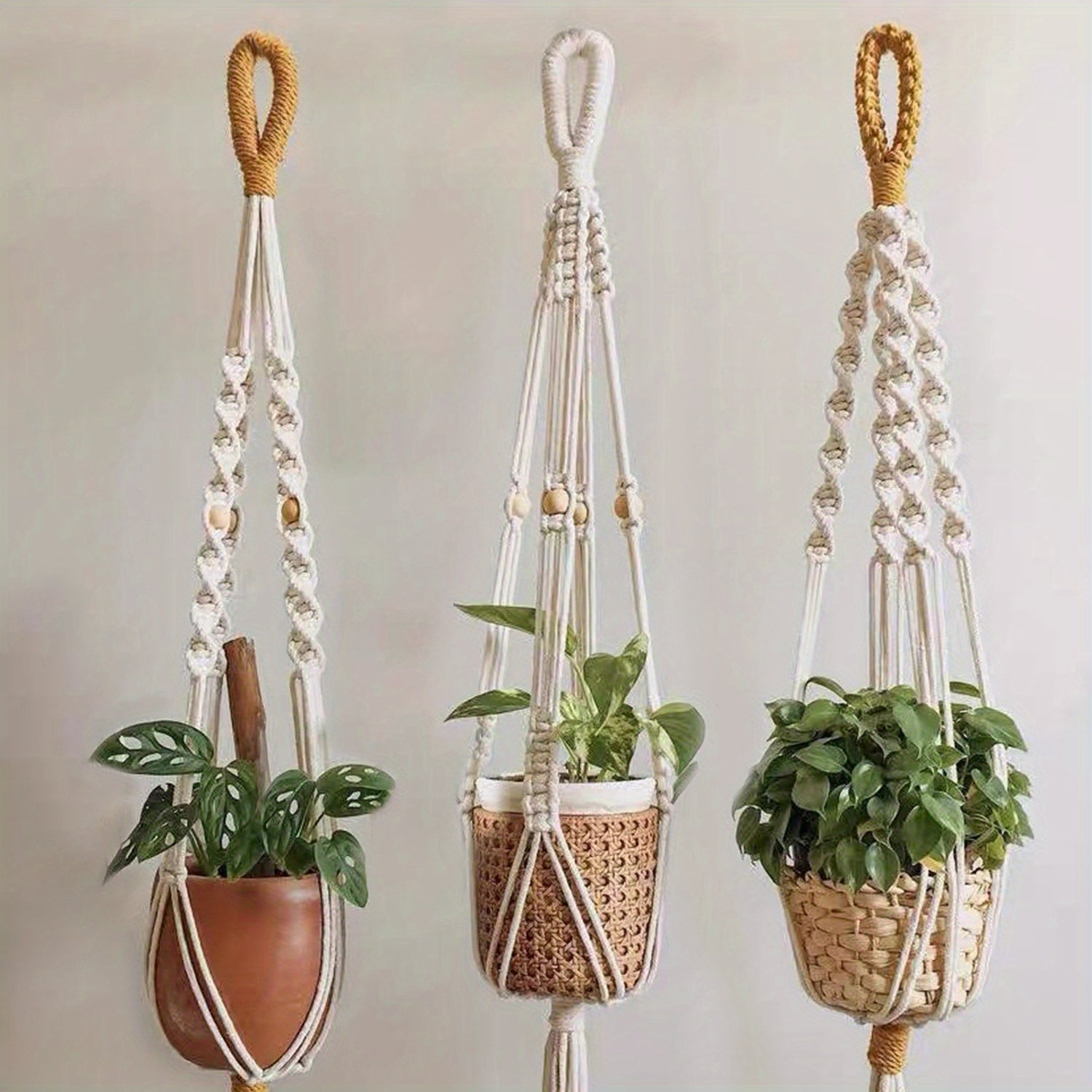 Handwoven Bohemian Hanging Basket - Ideal for Decorating Your Space