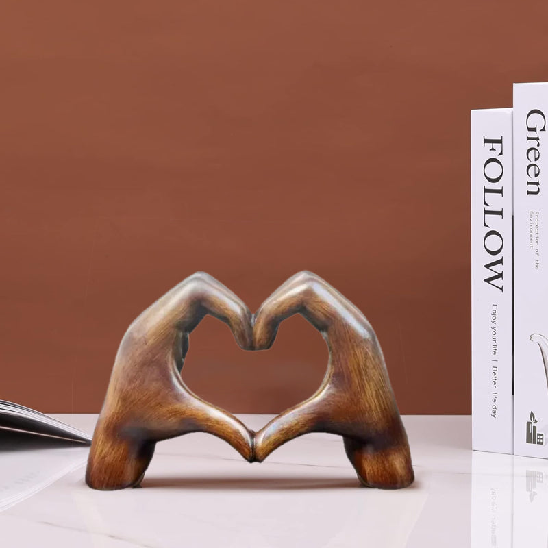 Heart-Shaped Sculpture: Modern Art with a Romantic Touch