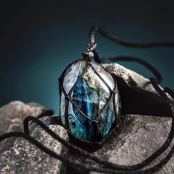 Drakenhart Labradorite Necklace - Astrid