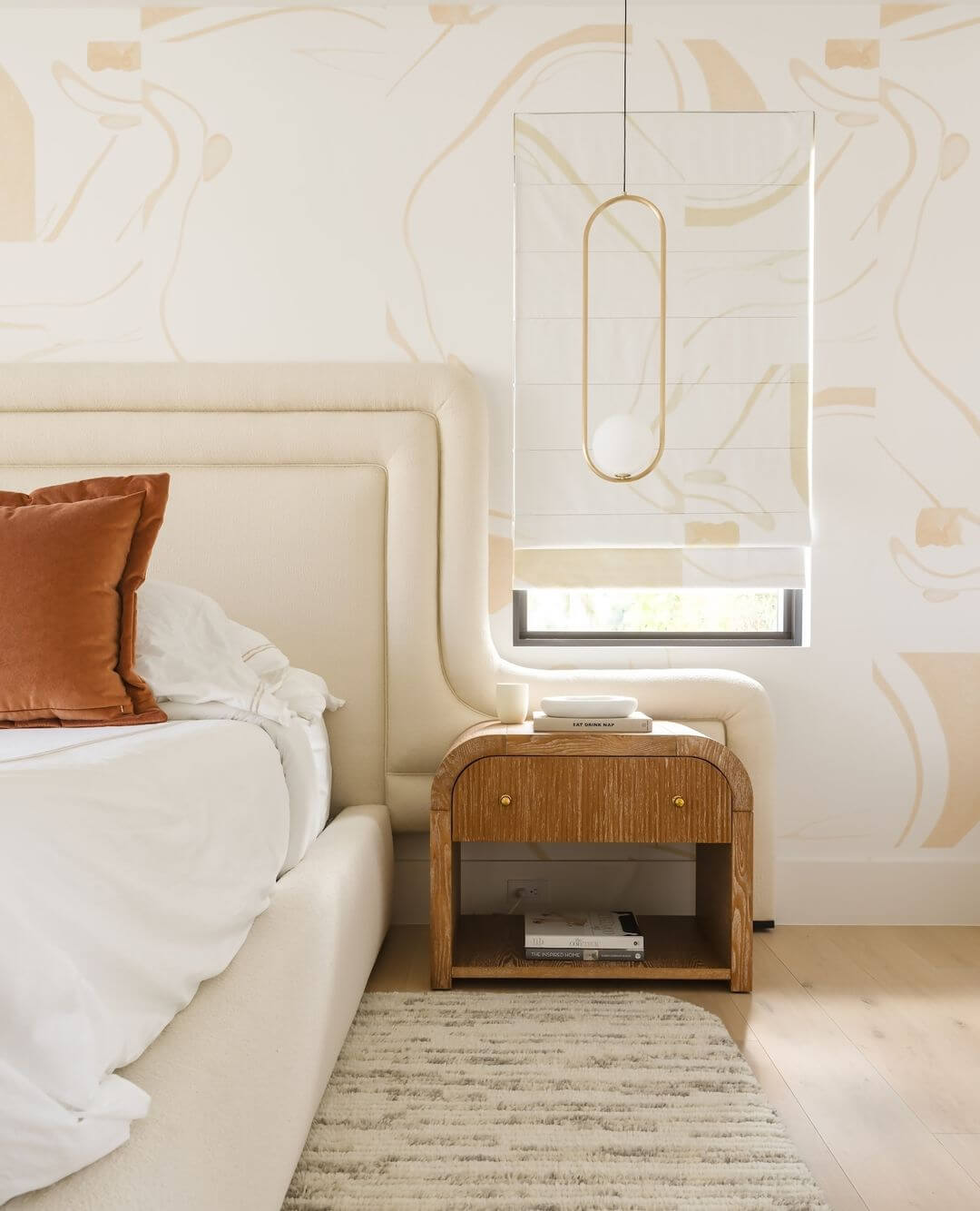 Modern Pendant Light - Elegant & Stylish Design