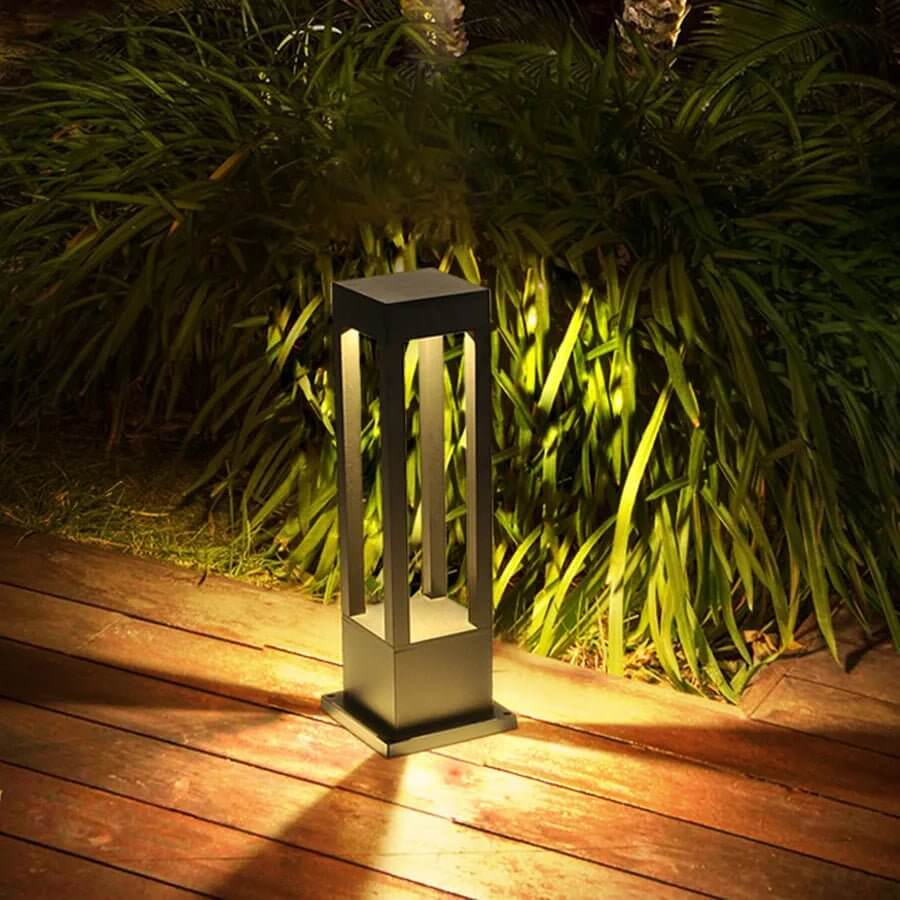 Garden Path Light - Solar LED Outdoor Lamp