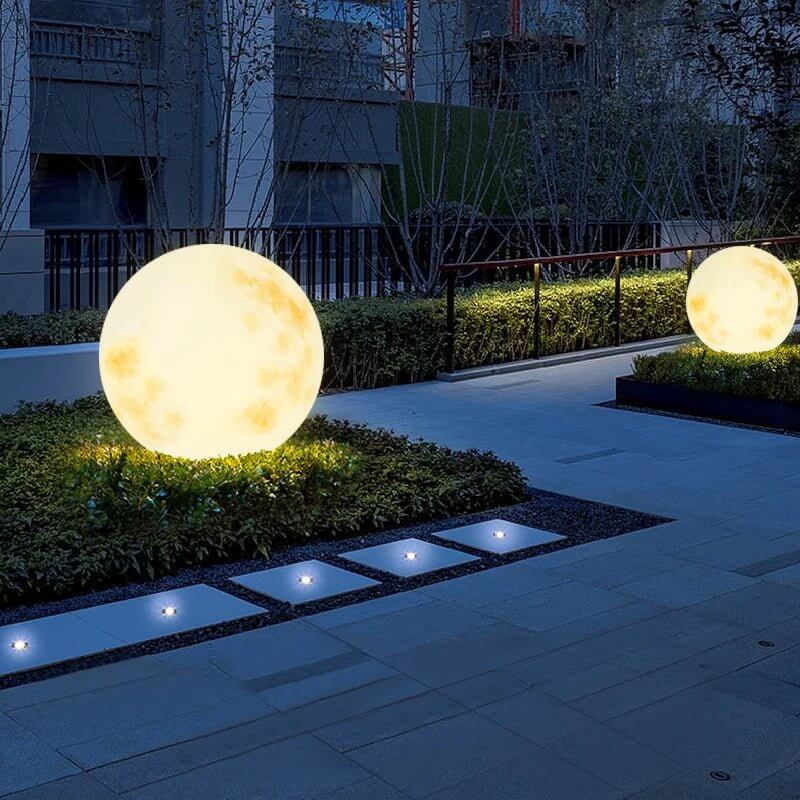 Atmospheric Garden Moon Lamp