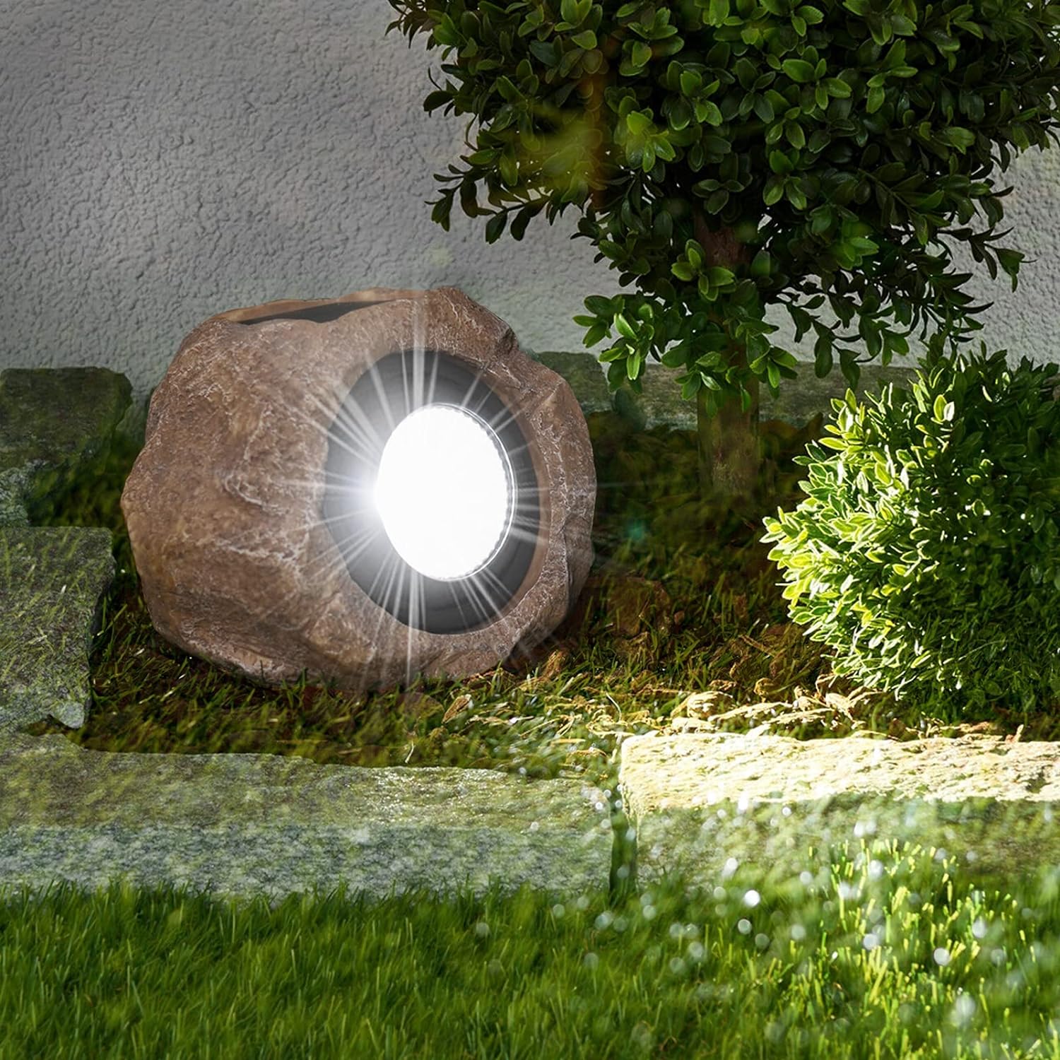 RadiantRock SolarLight | Outdoor Rock Lighting Solution with Energy Efficiency and Weather Resistance