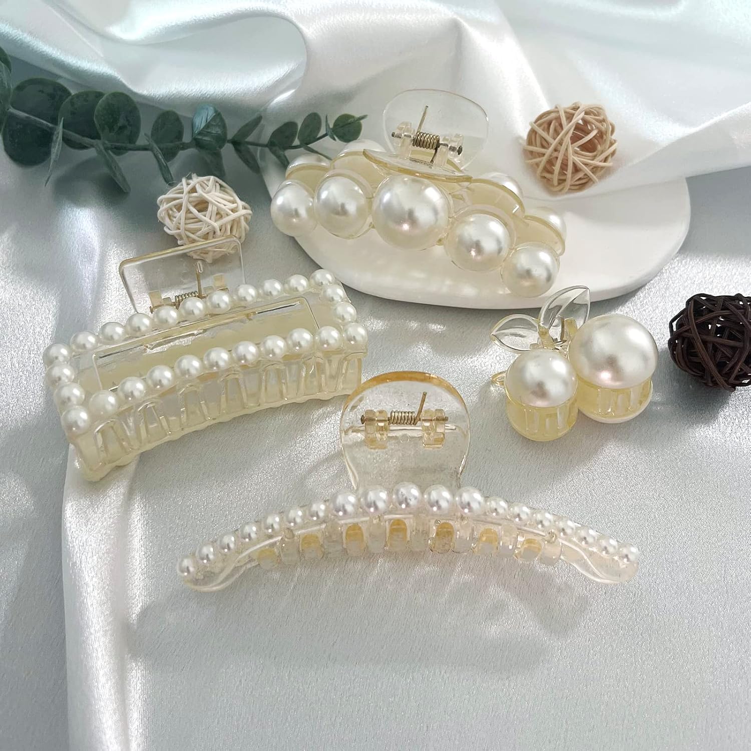 Stylish Pearl Hair Clips - Pack of 4