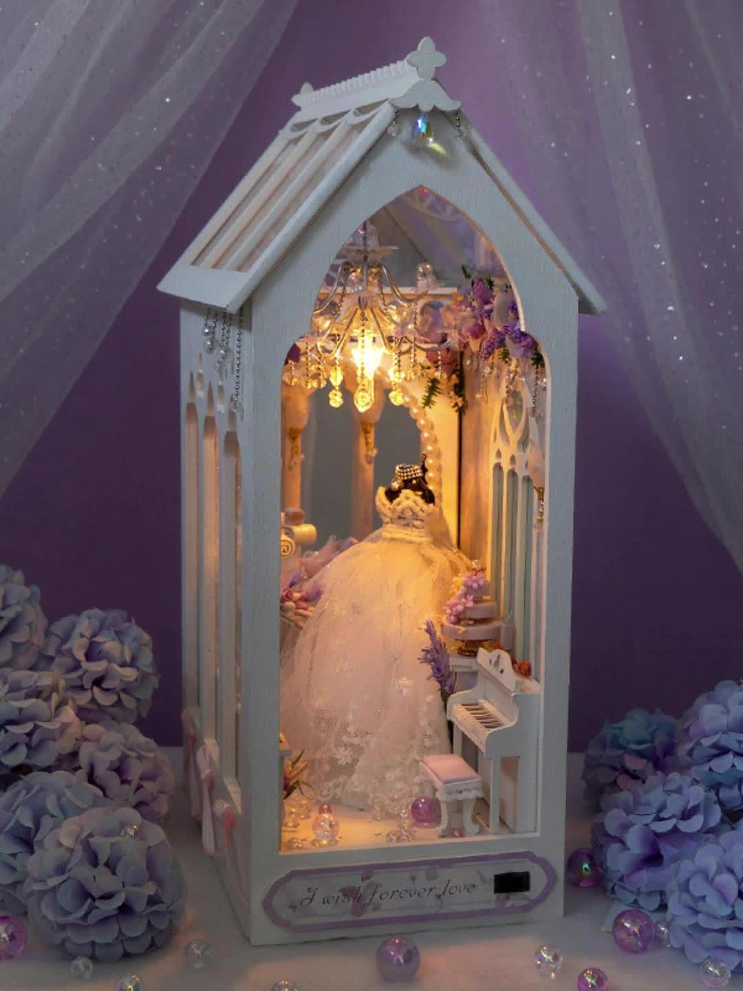 DIY Dollhouse Wedding Dress – 3D Building Set with Lighting and Decorative Furniture