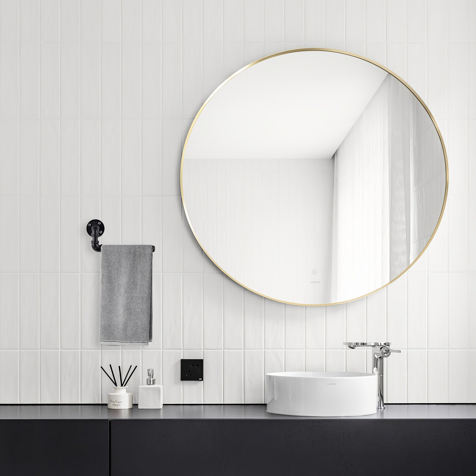 Industrial Toilet Roll Holder - For a Stylish Bathroom