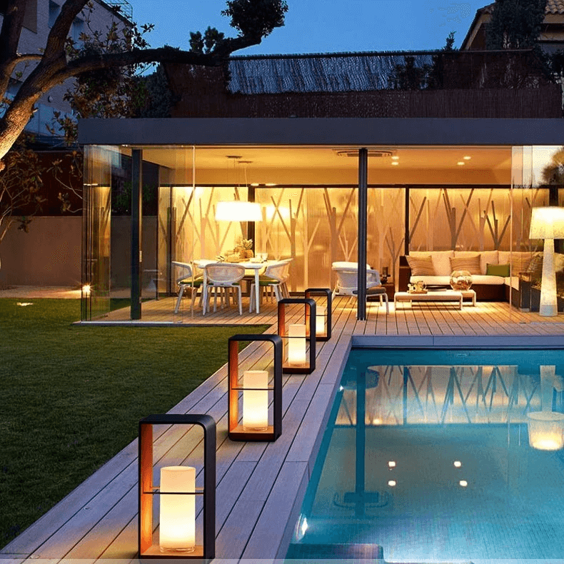 Solar Garden Lamp - Stylish Outdoor Lighting