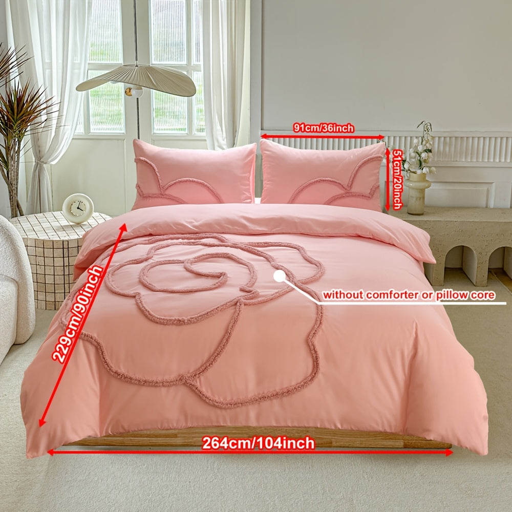 Tufted Bedding Set – Bedspread and Pillowcases with Large Flower Design