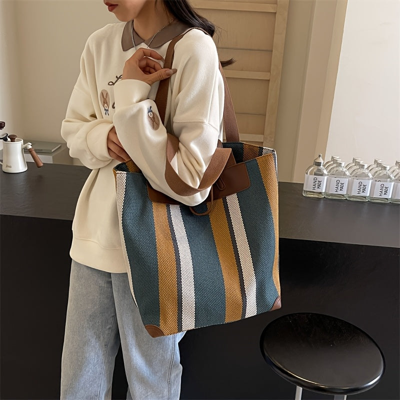 MetroStripe Casual Tote – Functionality and Design