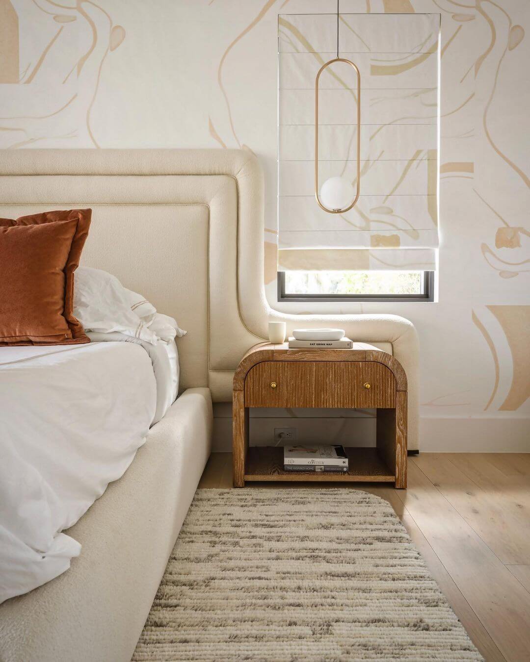 Modern Pendant Light - Elegant & Stylish Design