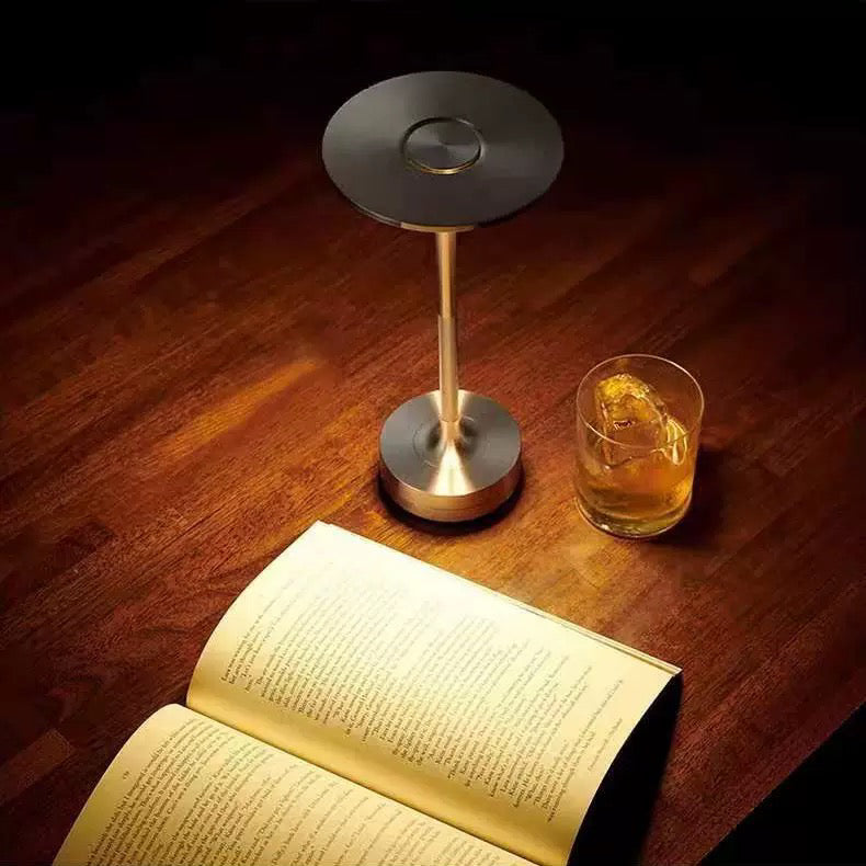 ClarityGlow Luxury Edition | Wireless LED Table Lamp