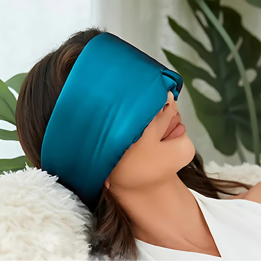Luxury Sleep Mask Made from Pure Mulberry Silk – LunaPure