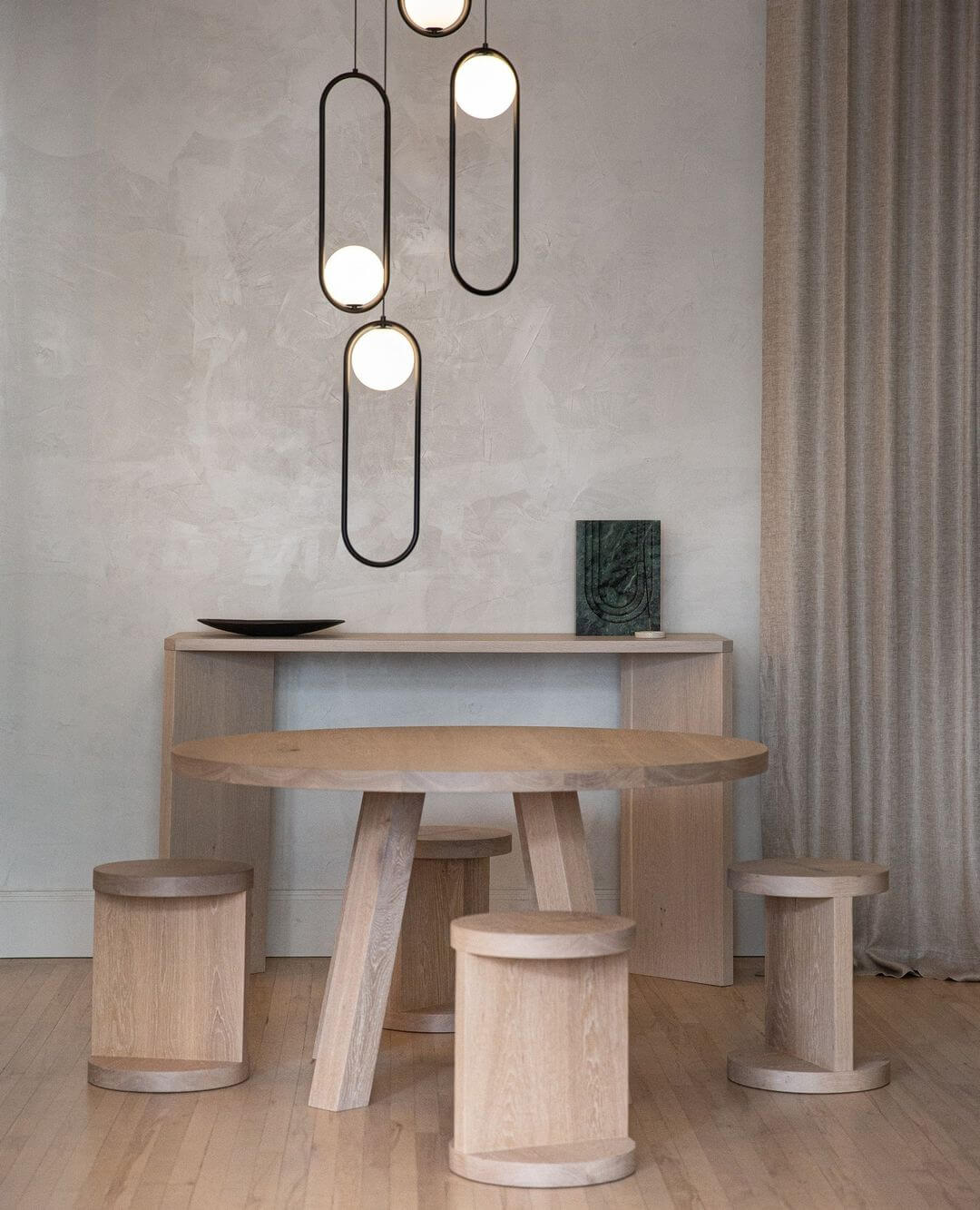 Modern Pendant Light - Elegant & Stylish Design
