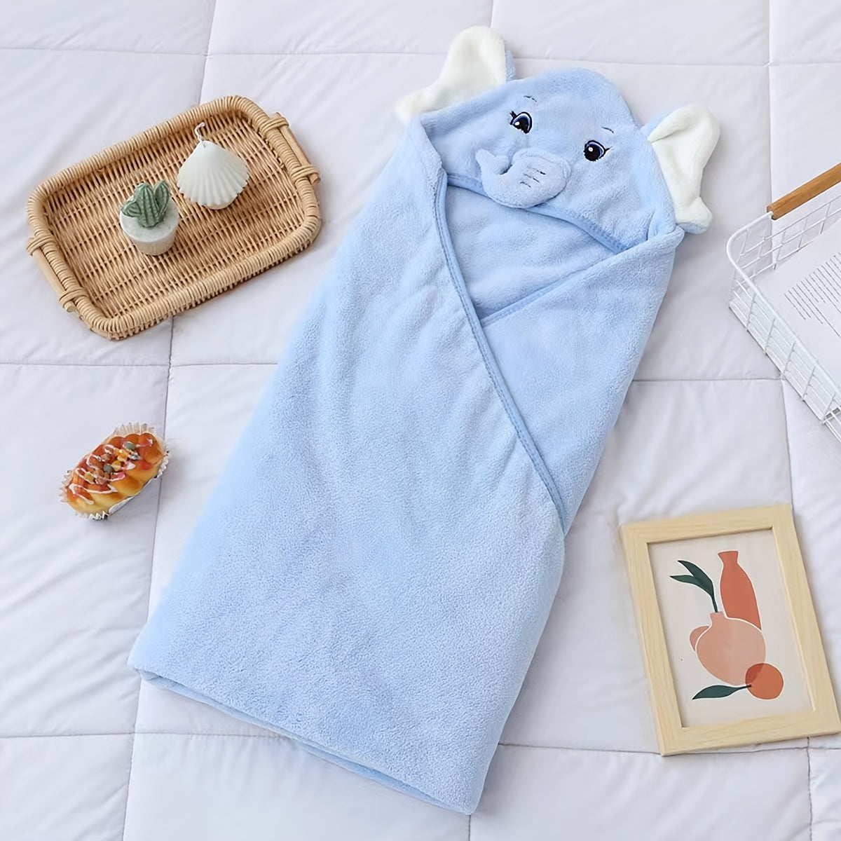 Cute Children's Bath Towel - For Bathtime Fun with a Cuddly Hood