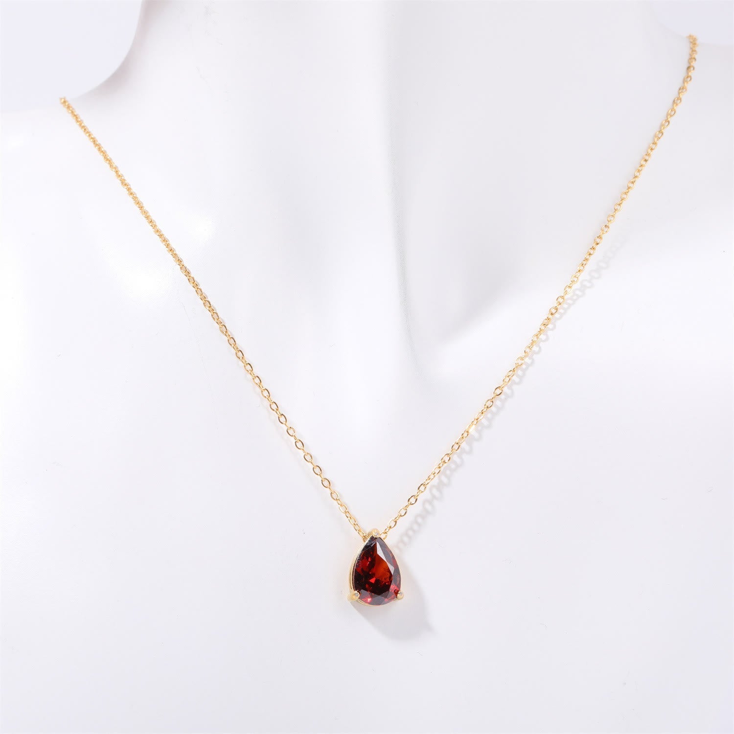 Stylish Garnet Birthstone Jewellery Set – Liora