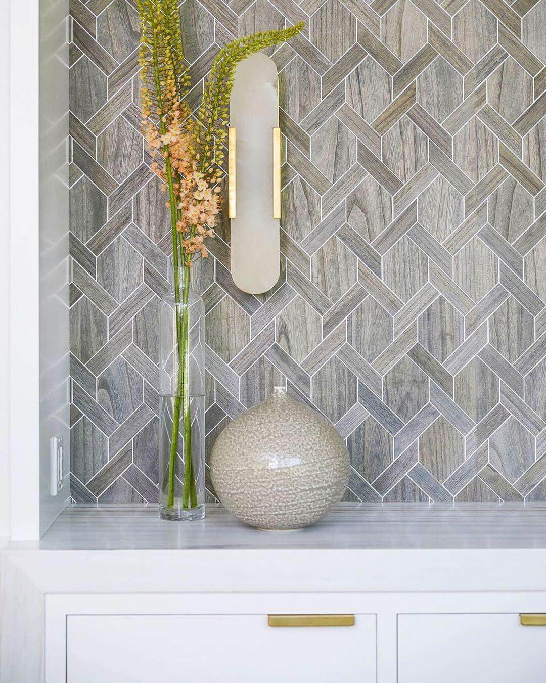 Modern Wall Lamp - Alabaster & Metal