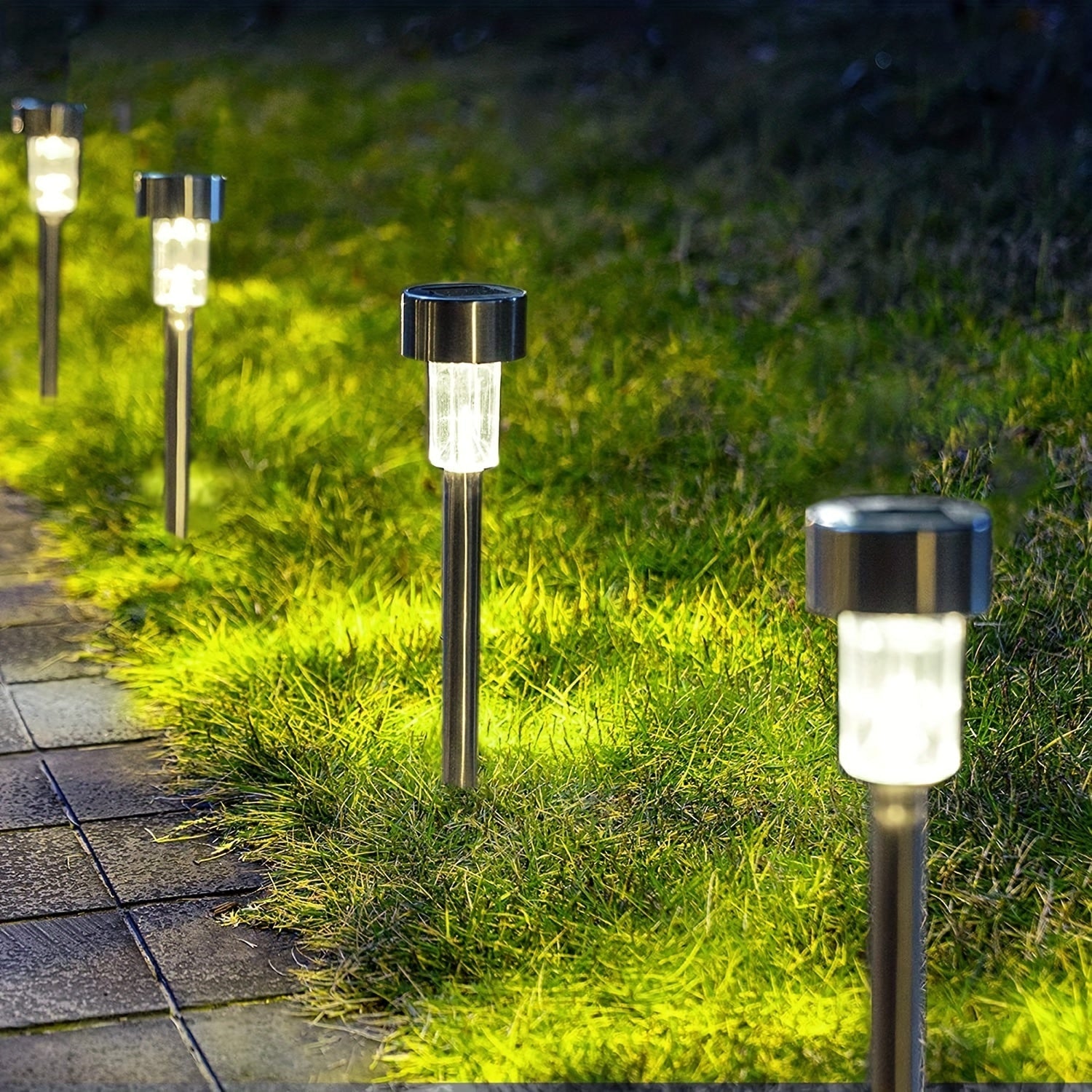 SolarBeam Sensor Garden Light Set – For Stylish Outdoor Lighting