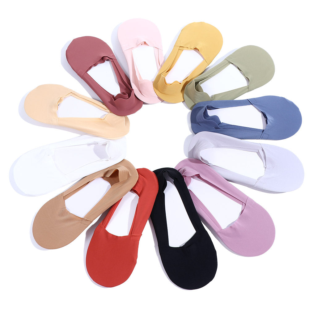 VeluxeComfort Invisible Socks | Non-slip cotton socks for ultimate foot protection