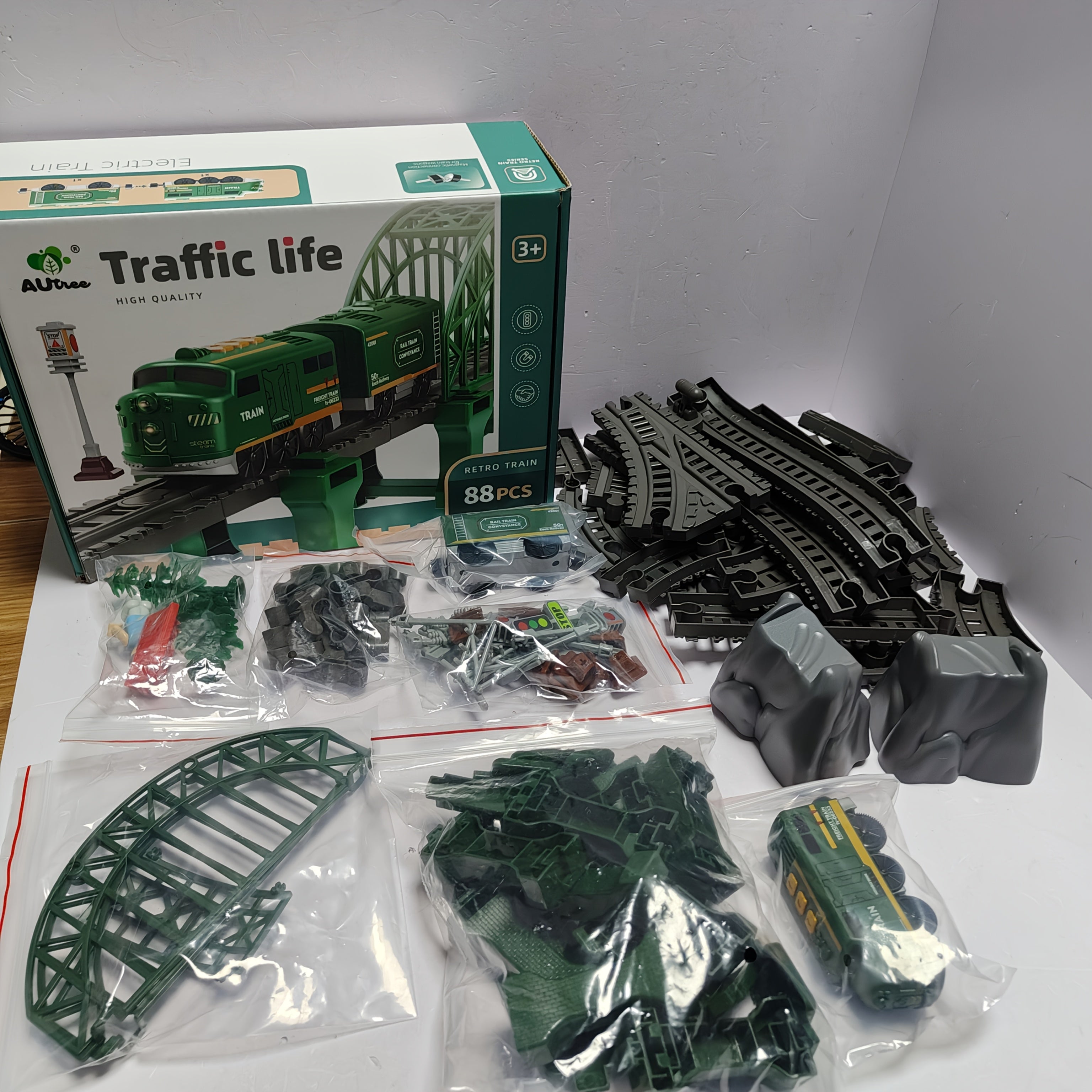 Adventurous Train Set – Play Fun and Creativity