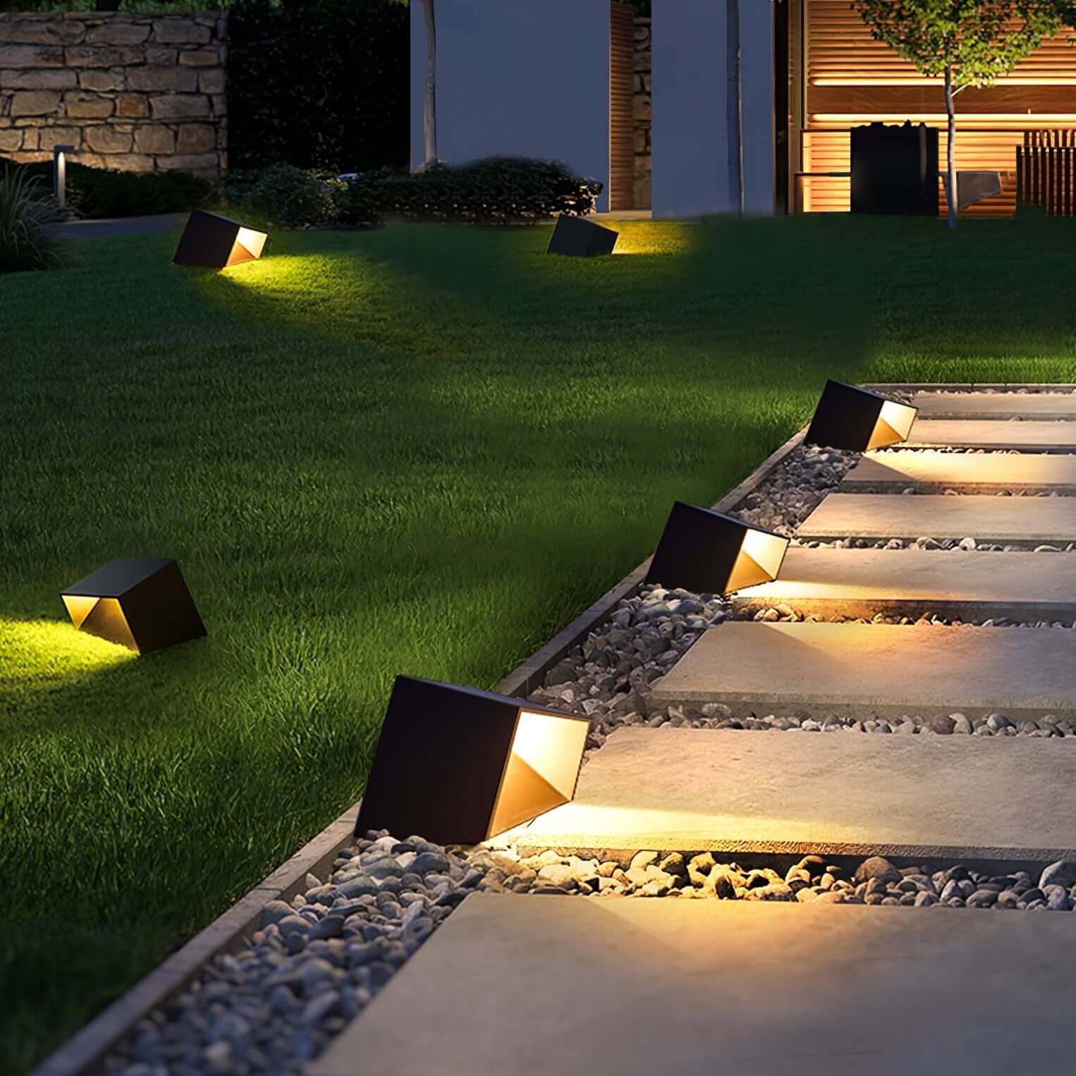Cube-Shaped Solar Garden Lamp