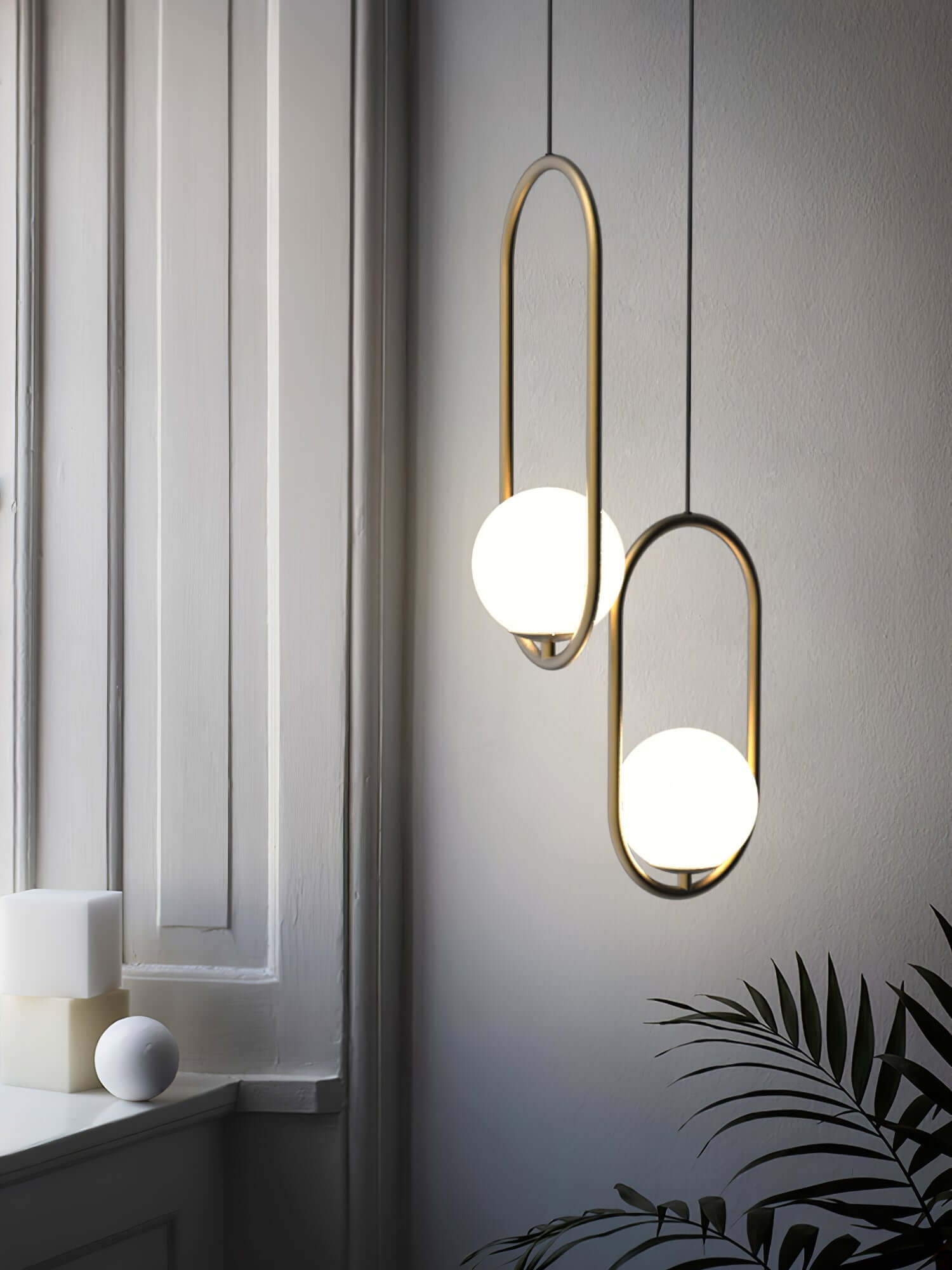 Modern Pendant Light - Elegant & Stylish Design